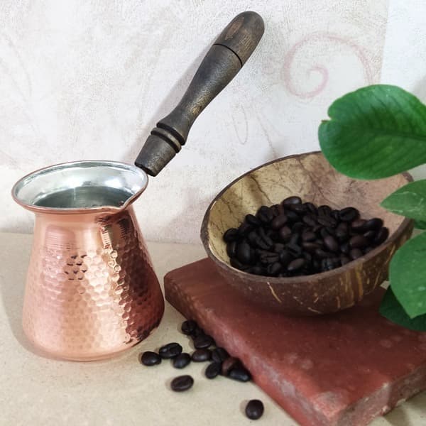 قهوه جوش مسی دسته چوبی طرح ترک کد ZH253 — تصویر ۲