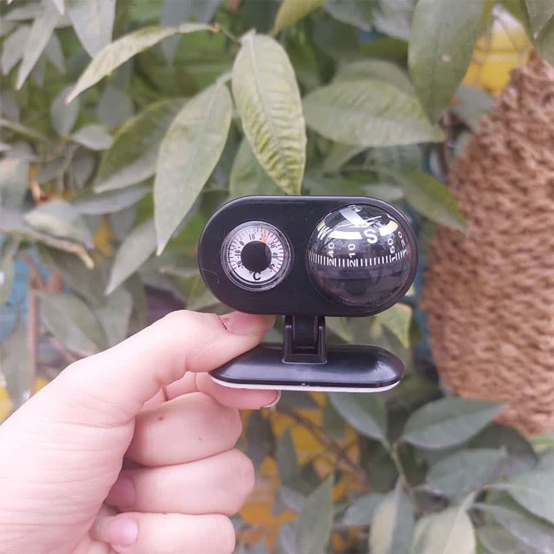 قطب نما و دماسنج رو داشبورد کد 7879 — تصویر ۳