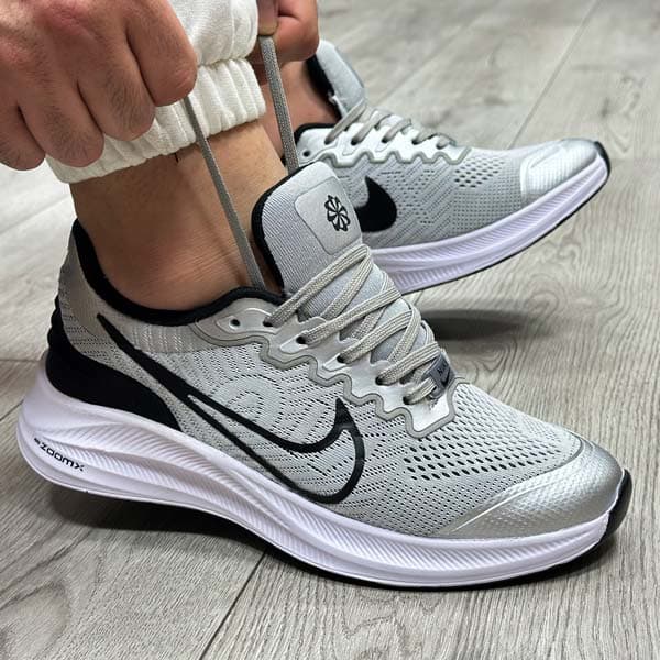 کفش و کتانی مردانه مدل نایک NIKE ZOOM رنگ طوسی کد 1395 — تصویر ۶