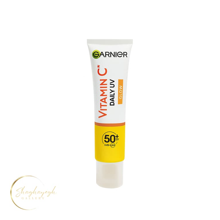 ضدآفتاب رنگی ویتامین C گارنیر SPF50+ مناسب انواع پوست مدل Glow حجم ۳۰ میل Garnier Vitamin C Tinted UV Glow SPF50+