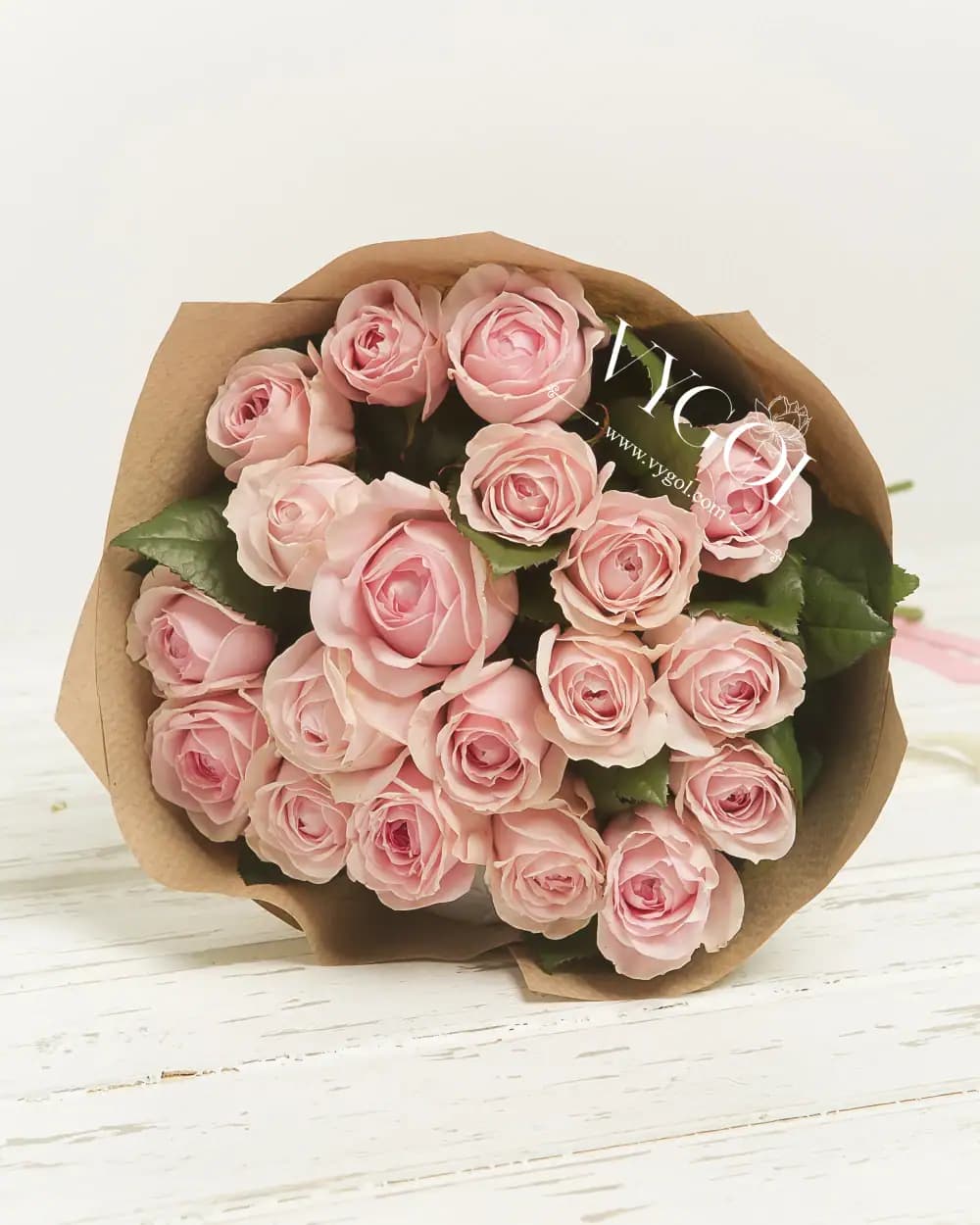 دسته گل رز Sweet rose کد 9023 – بلورا — تصویر ۳