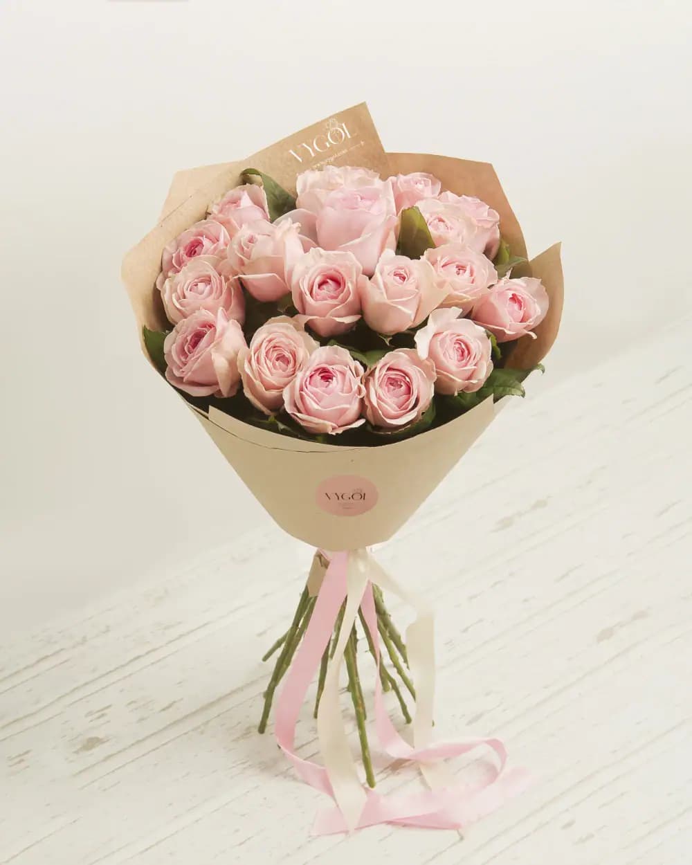 دسته گل رز Sweet rose کد 9023 – بلورا
