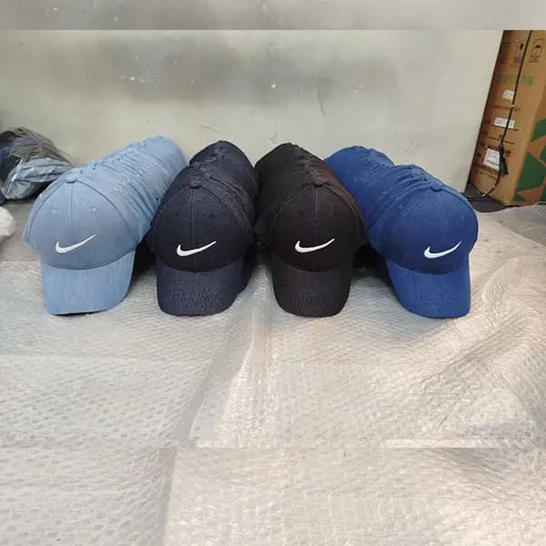 کلاه جین گلدوزی طرح Nike