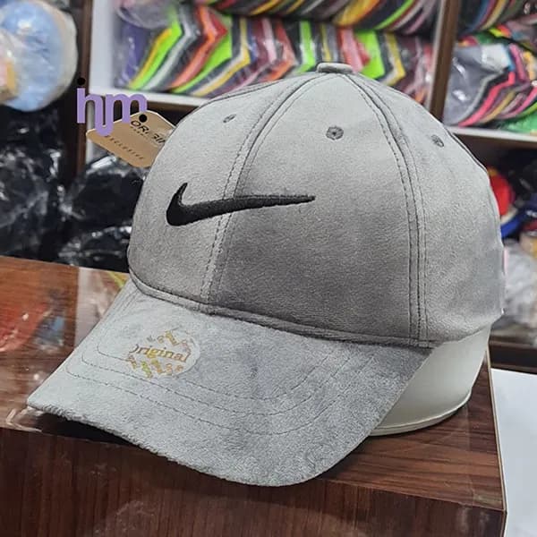 کلاه مخمل گلدوزی Nike