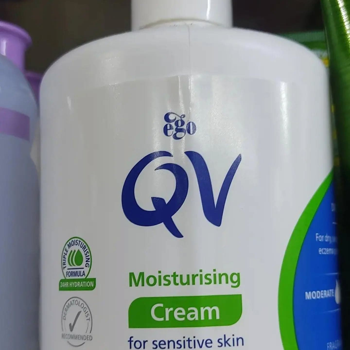 کرم مرطوب کننده کیو وی پوست خشک و حساس 450milQV Moisturizing Cream