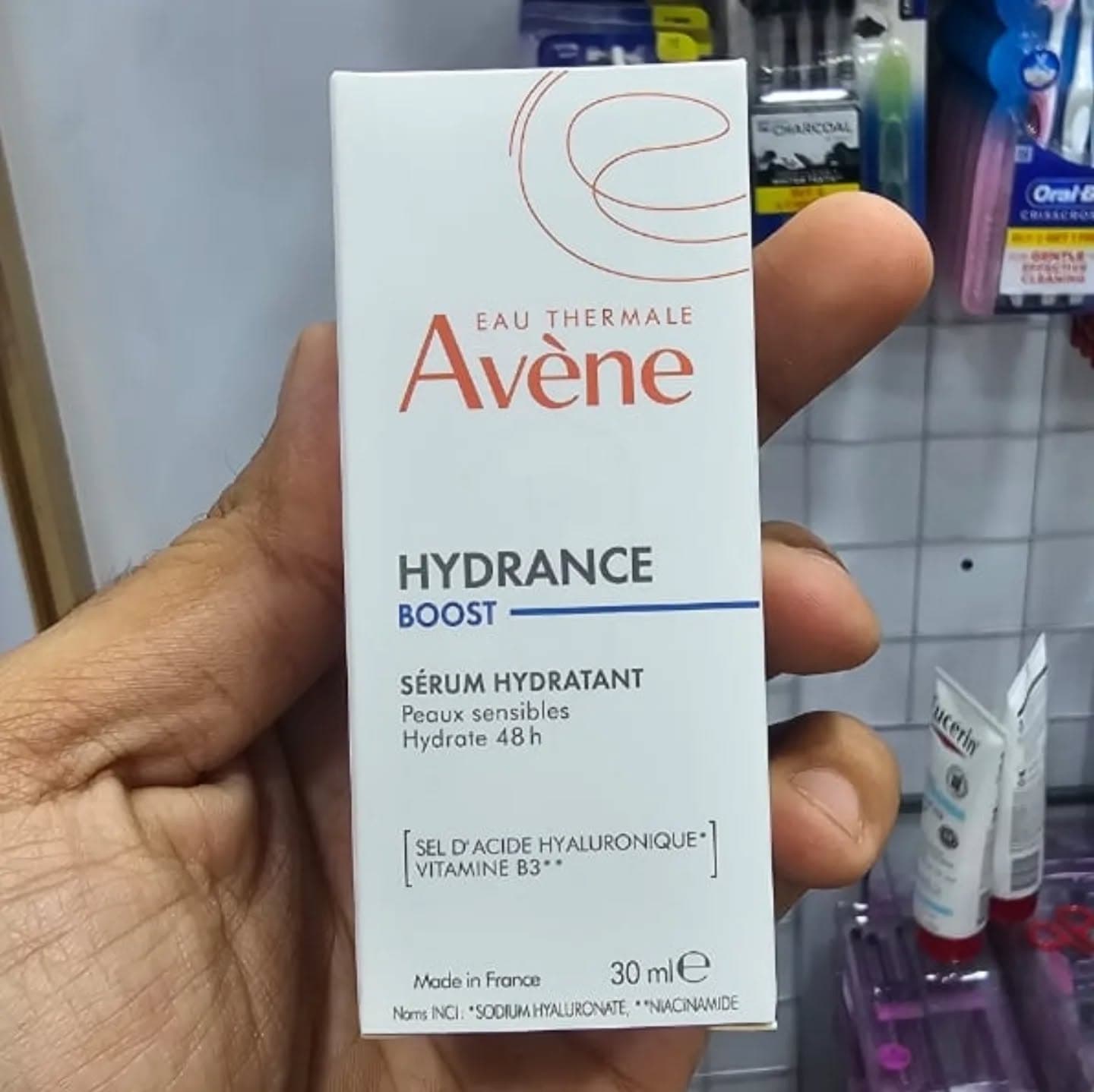 سرم آبرسان هیدرانس اون اصل Hydrance Boost Konsantre Nemlendirici Serum