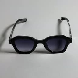 عینک آفتابی فریم مشکی MOSCOT کد 86011 — تصویر ۲