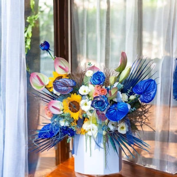 ارسال گل طبیعی برای دفتر پیشخوان های تهران
