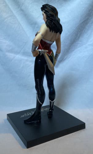 فیگور زن شگفت انگیز Wonder Woman — تصویر ۶