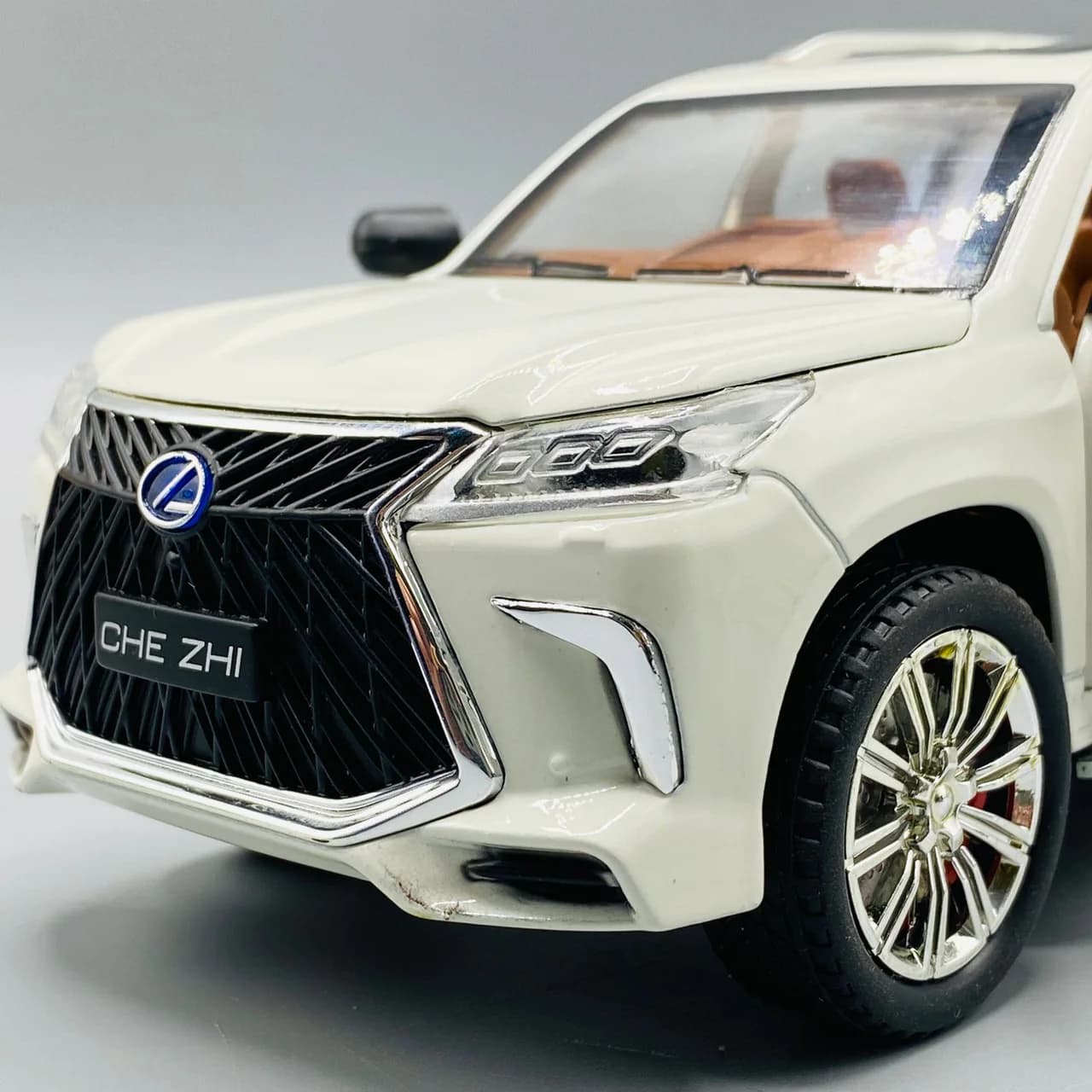 ماشین فلزی ماکت اصلی لکسوس lexus lx570 — تصویر ۲