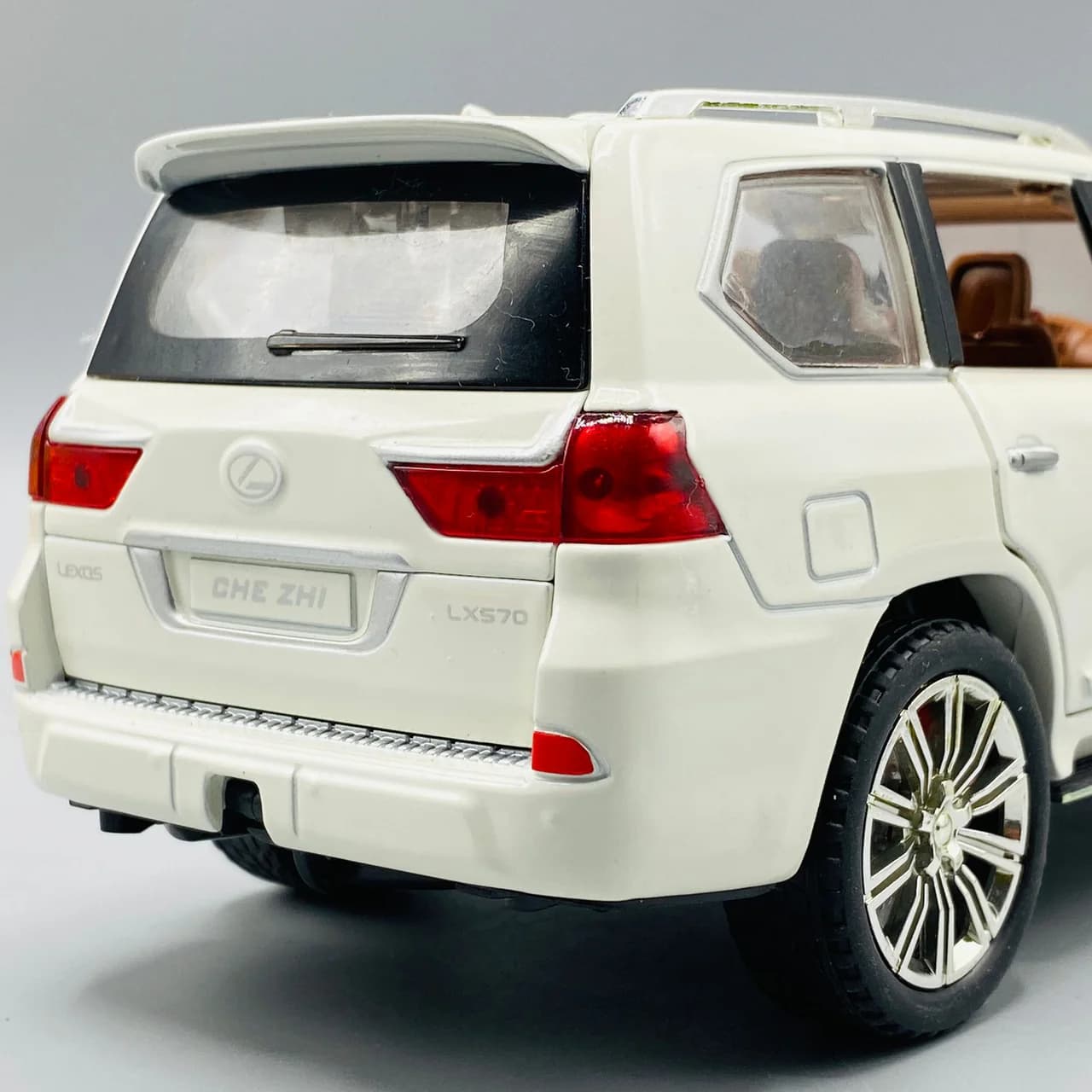 ماشین فلزی ماکت اصلی لکسوس lexus lx570 — تصویر ۳