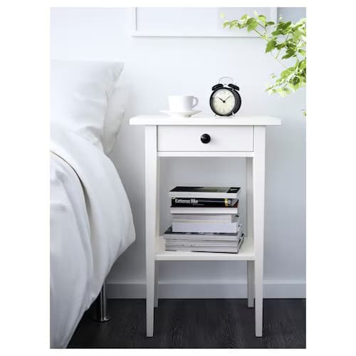 میز کنار تخت ایکیا مدل HEMNES — تصویر ۴
