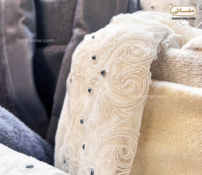 سرویس حوله لوکس عروس و داماد همراه با صندوقچه آدریانا 9 تکه — تصویر ۴