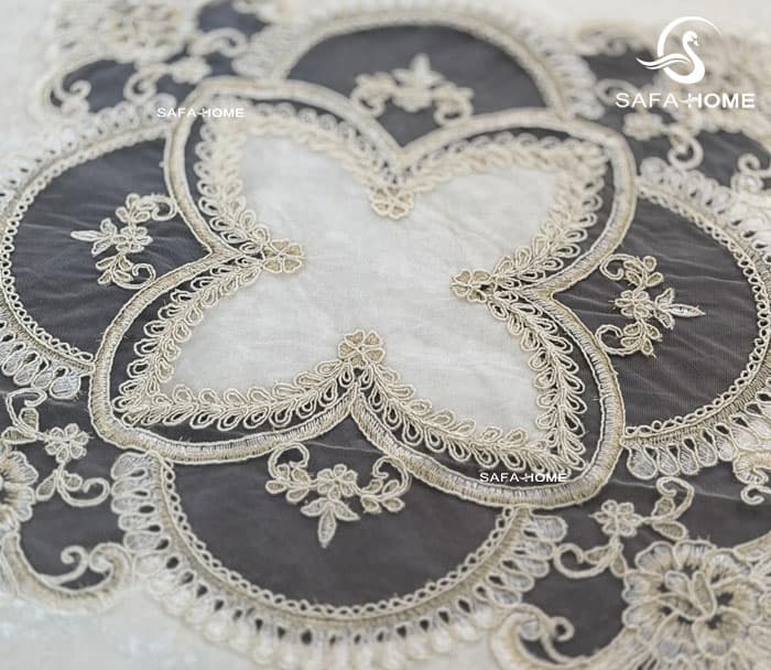 رومیزی مربع مخمل طرح سایه — تصویر ۴
