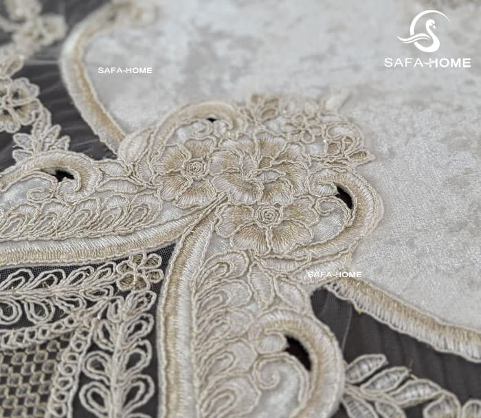 رومیزی مربع مخمل طرح سایه — تصویر ۵