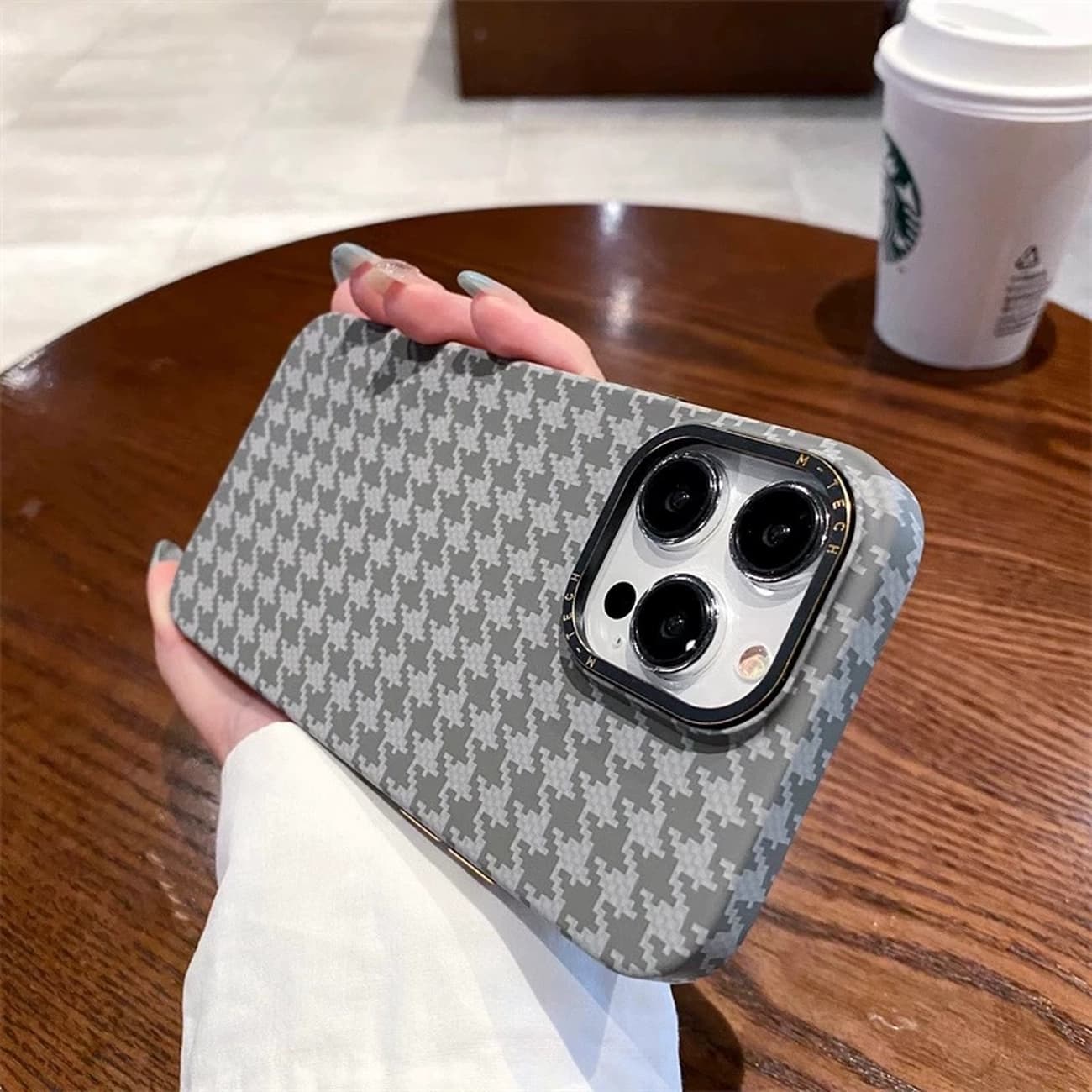 قاب آیفون 14 پرو مکس جی مکس G-MASK اصل مدل CHANEL — تصویر ۶