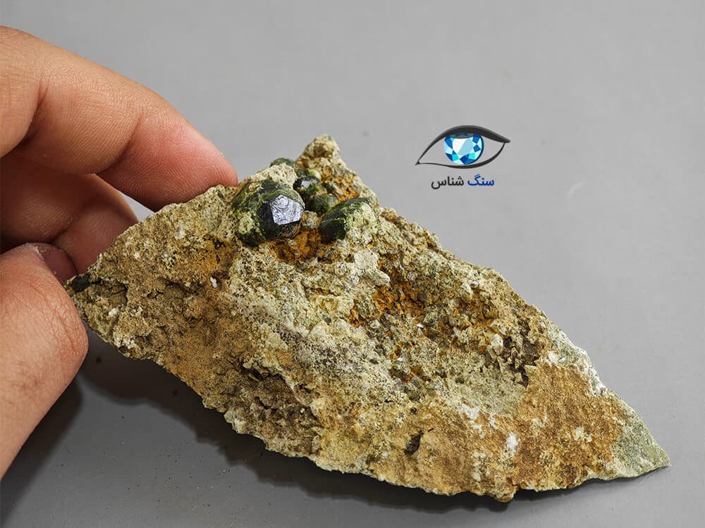 راف گارنت دمانتویید 110 گرم — تصویر ۲