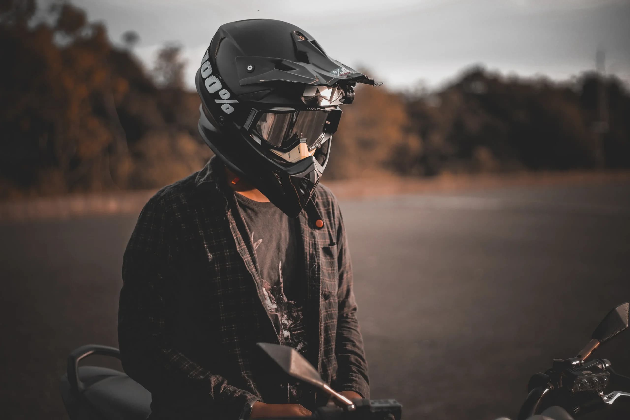تیشرت کلاهدار موتورسواری | طرح Yamaha — تصویر ۴