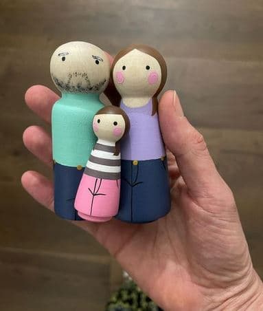 عروسک چوبی سری خانواده چوبی طرح ۸