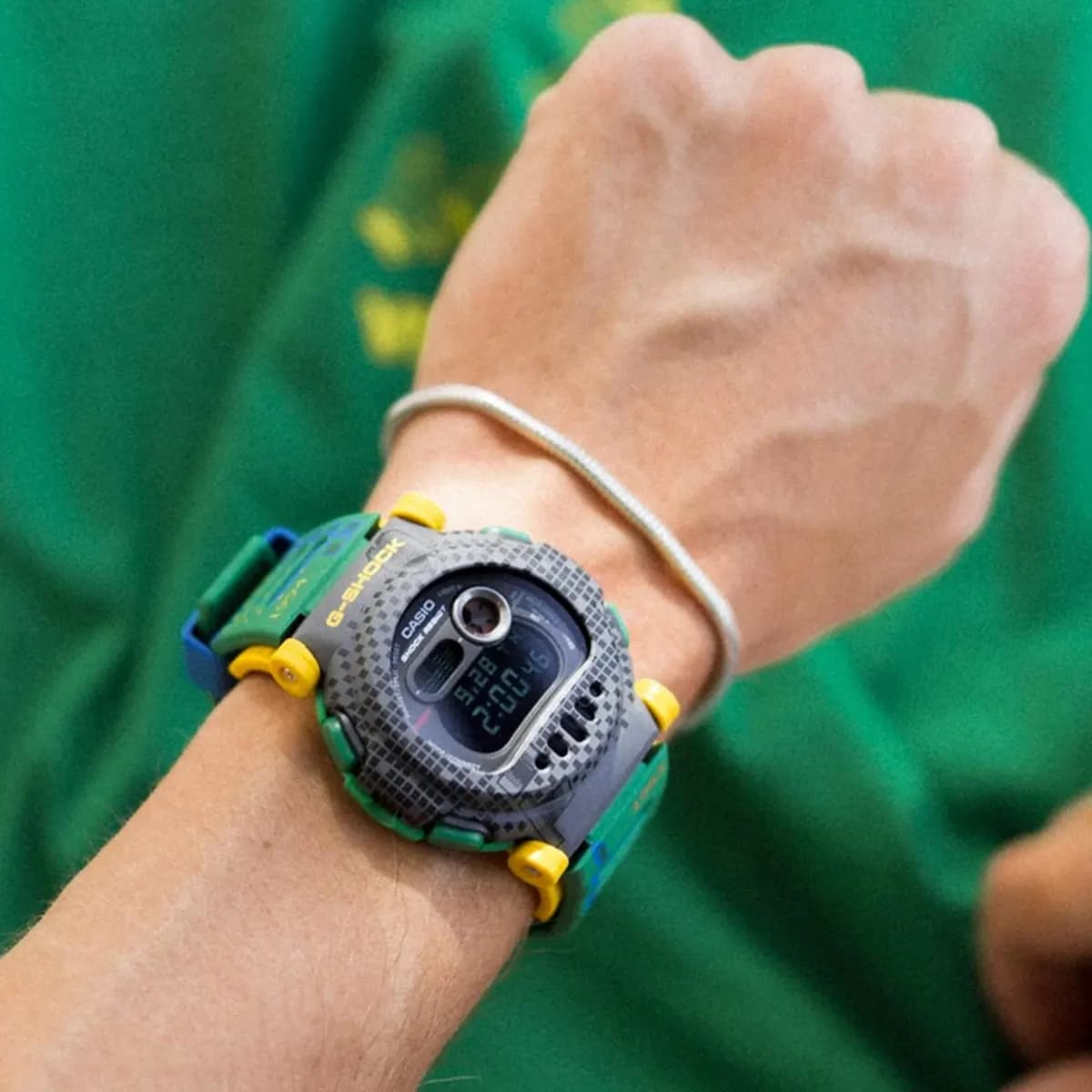 ساعت مچی مردانه کاسیو جی شاک مدل Casio G-SHOCK G-B001RG-3DR — تصویر ۶