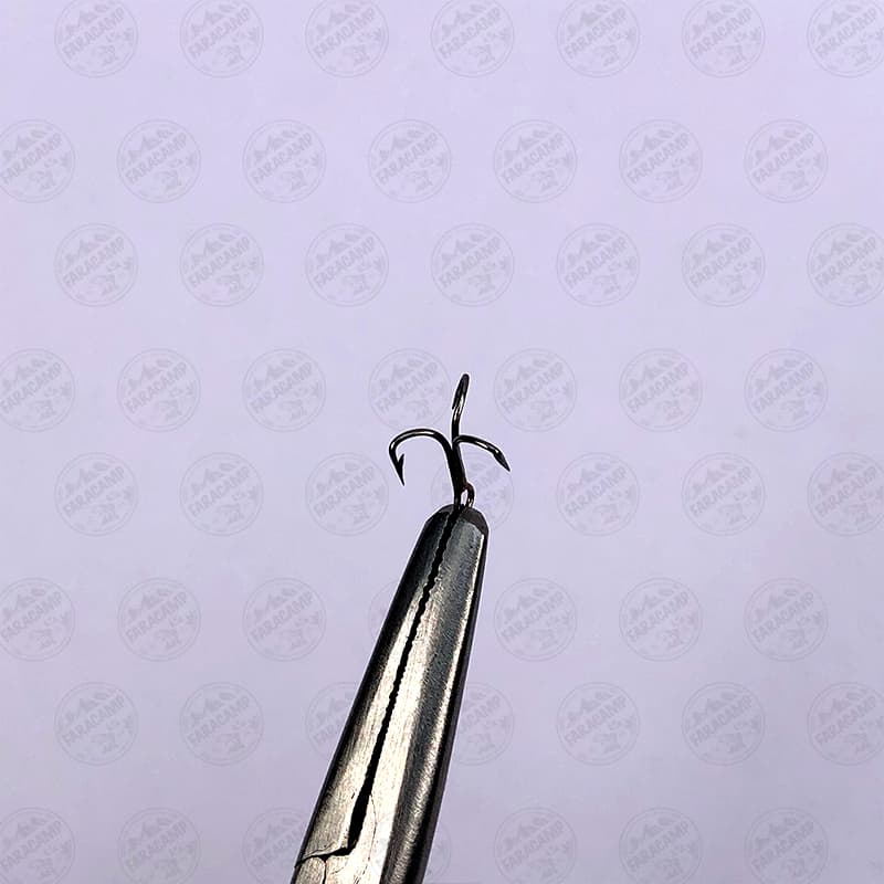 قلاب موستاد سه شاخ سرکج برنز سایز ۱۵ بسته ۵ عددی MUSTAD Treble Limerick HOOKS 36171 — تصویر ۶