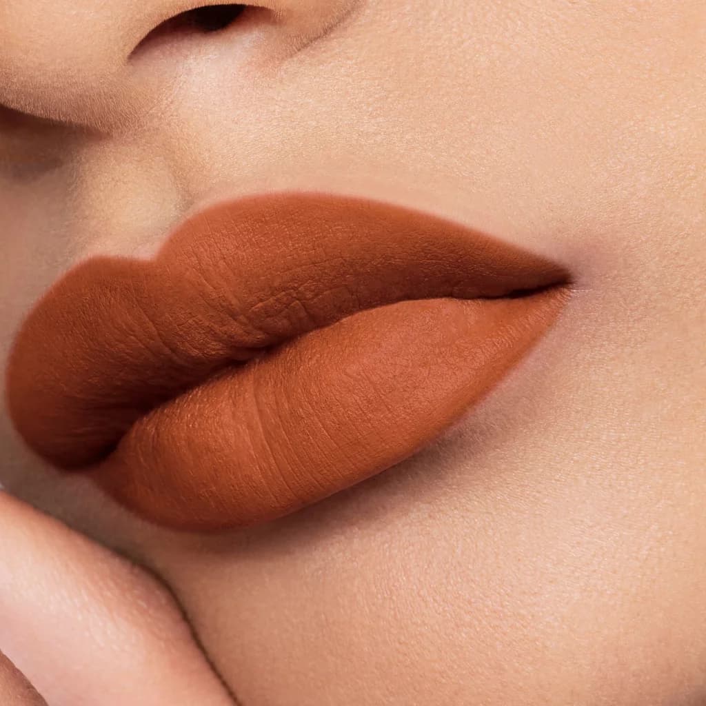 رژلب دیور شماره 737 مدل Mystère velvet finish — تصویر ۳