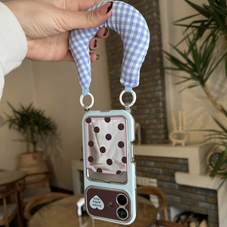 قاب brown polka dots (آیفون) — تصویر ۳