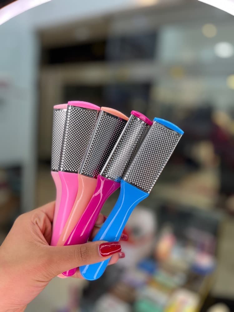 سوهان کف پا (Foot Rasp)