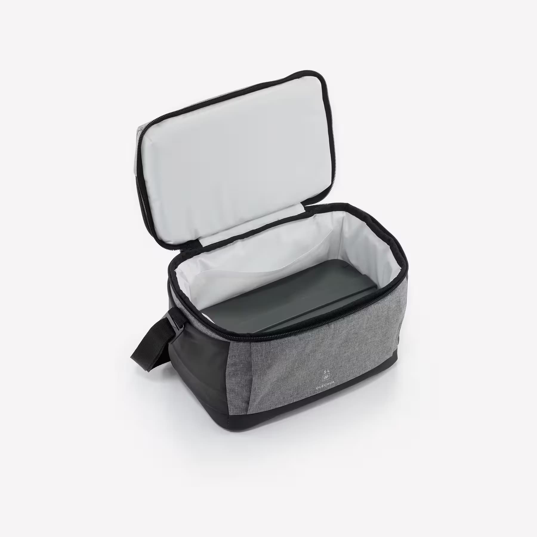 کیف عایق حمل غذا کچوا با 1 عدد میز Quechua Isothermal Lunch Box 500 with 1 Set of Table Mats Included – 5 Litres — تصویر ۷