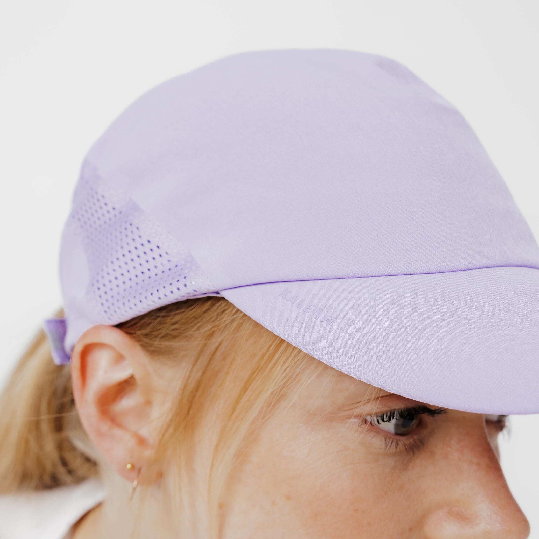 کلاه کالنجی دکتلون Kalenji Adult Adjustable Running Cap – Purple — تصویر ۶