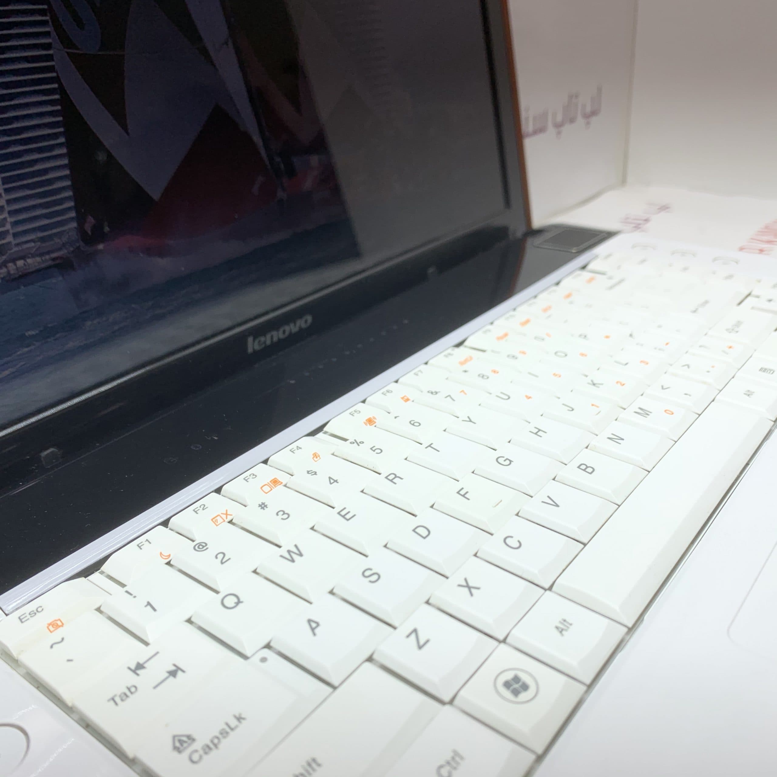 Lenovo Ideapad Y550 — تصویر ۵