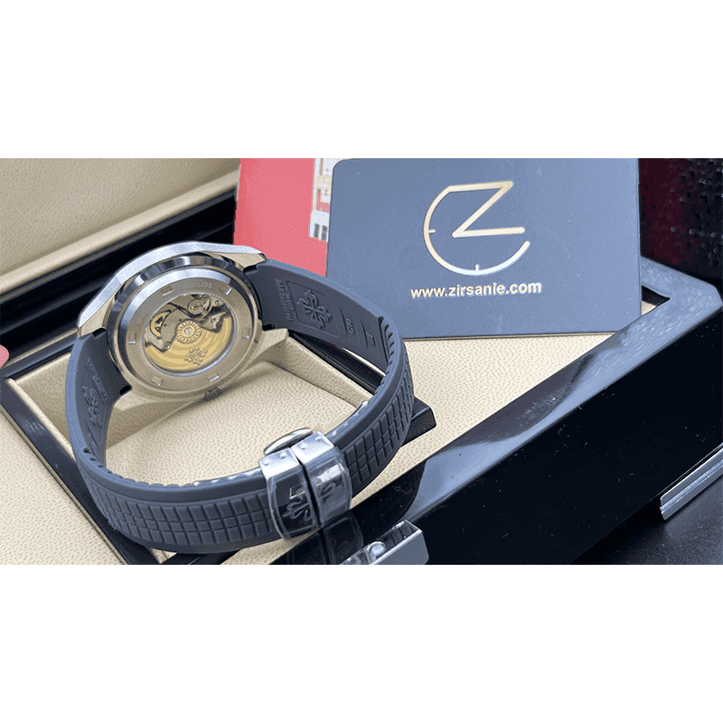 ساعت مچی مردانه پتک فیلیپ آکوانات سیلور فول مشکی Patek Philippe Aquanaut Silver Full Black — تصویر ۳