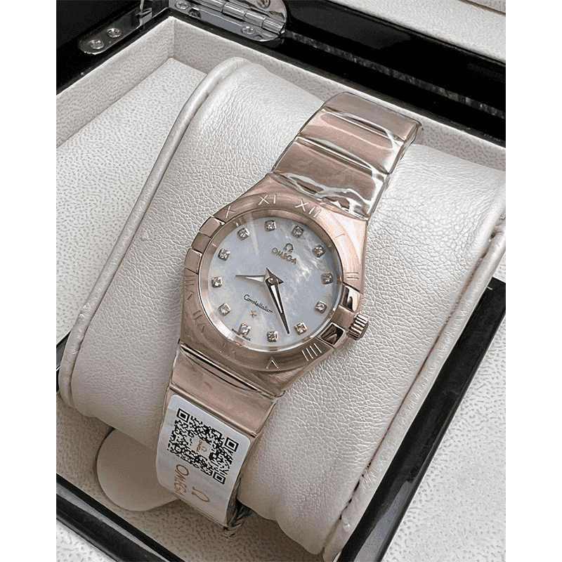 ساعت مچی زنانه امگا كانسليشن رزگلد صفحه سفید اندکس نگین Omega Constellation Rose Gold White Screen Jewel Index — تصویر ۲