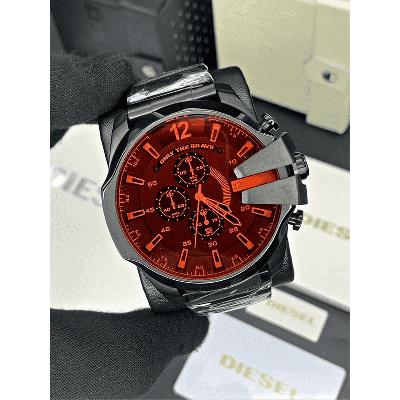 ساعت مچی مردانه دیزل شاخدار (مگا شیف) سیلور صفحه قرمز Diesel Mega Chief Silver Red Glass — تصویر ۳