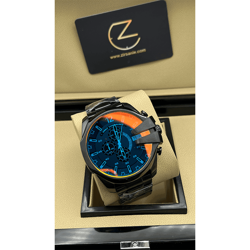ساعت مچی مردانه دیزل شاخدار (مگا شیف) مشکی صفحه رفلکس آبی و قرمز Diesel Mega Chief Black Blue & Red Reflex — تصویر ۴