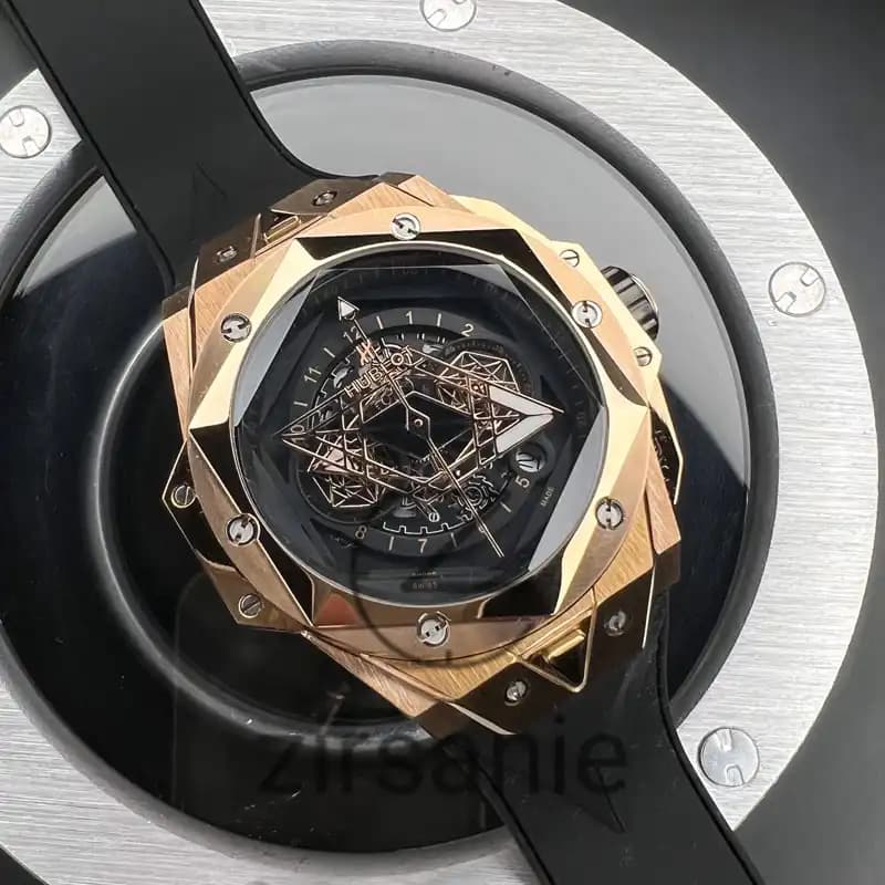 ساعت مچی مردانه هابلوت کهکشانی رزگلد صفحه مشکی Hublot Big Bang Unico Sang Bleu ll King Rose Gold — تصویر ۷