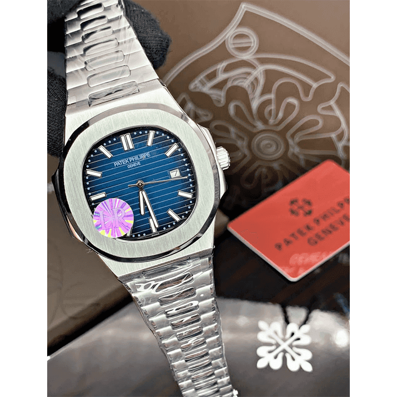 ساعت مچی مردانه پتک فیلیپ ناتیلوس سیلور صفحه آبی Patek Philippe Nautilus Watch Silver Blue Screen — تصویر ۶