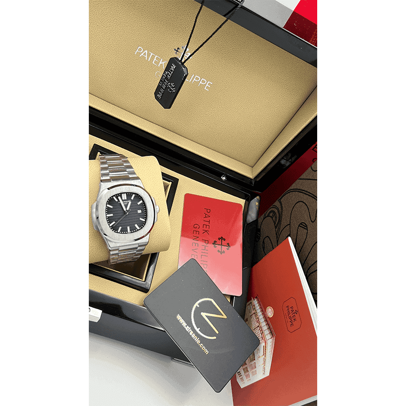 ساعت مچی مردانه پتک فیلیپ ناتیلوس سیلور صفحه آبی Patek Philippe Nautilus Watch Silver Blue Screen — تصویر ۳