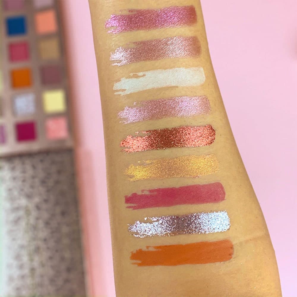 پالت سایه چشم رولوشن پرو مدل New Neutral Blushed — تصویر ۴