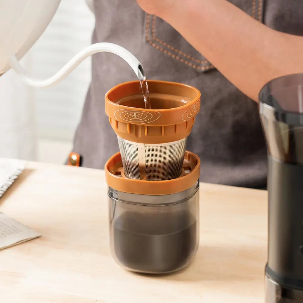 قهوه ساز ایکافیلاس مدل iCafilas Travel Solo Electronic Coffee Grinder Dripper — تصویر ۵