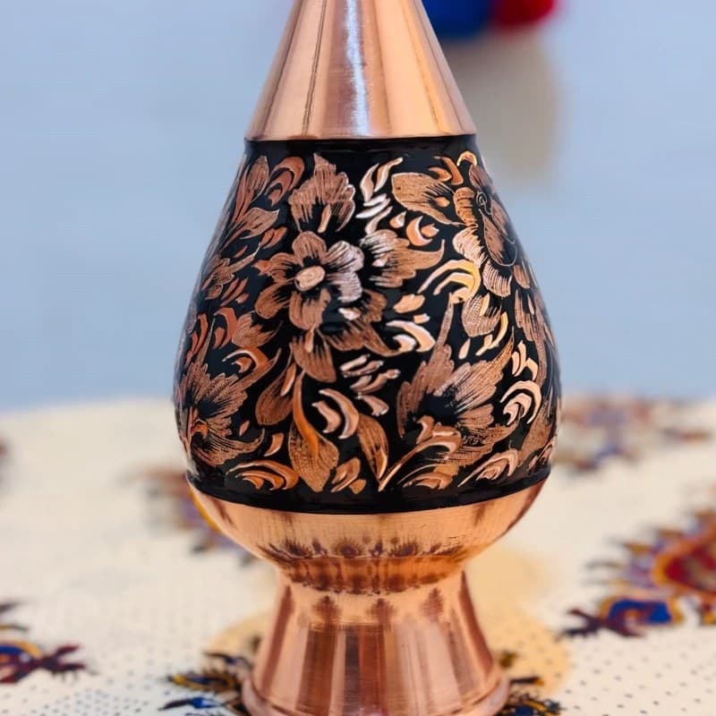 ست هدیه اداری گلدان مسی الماس تراش و تابلو فیروزه کوبی — تصویر ۷