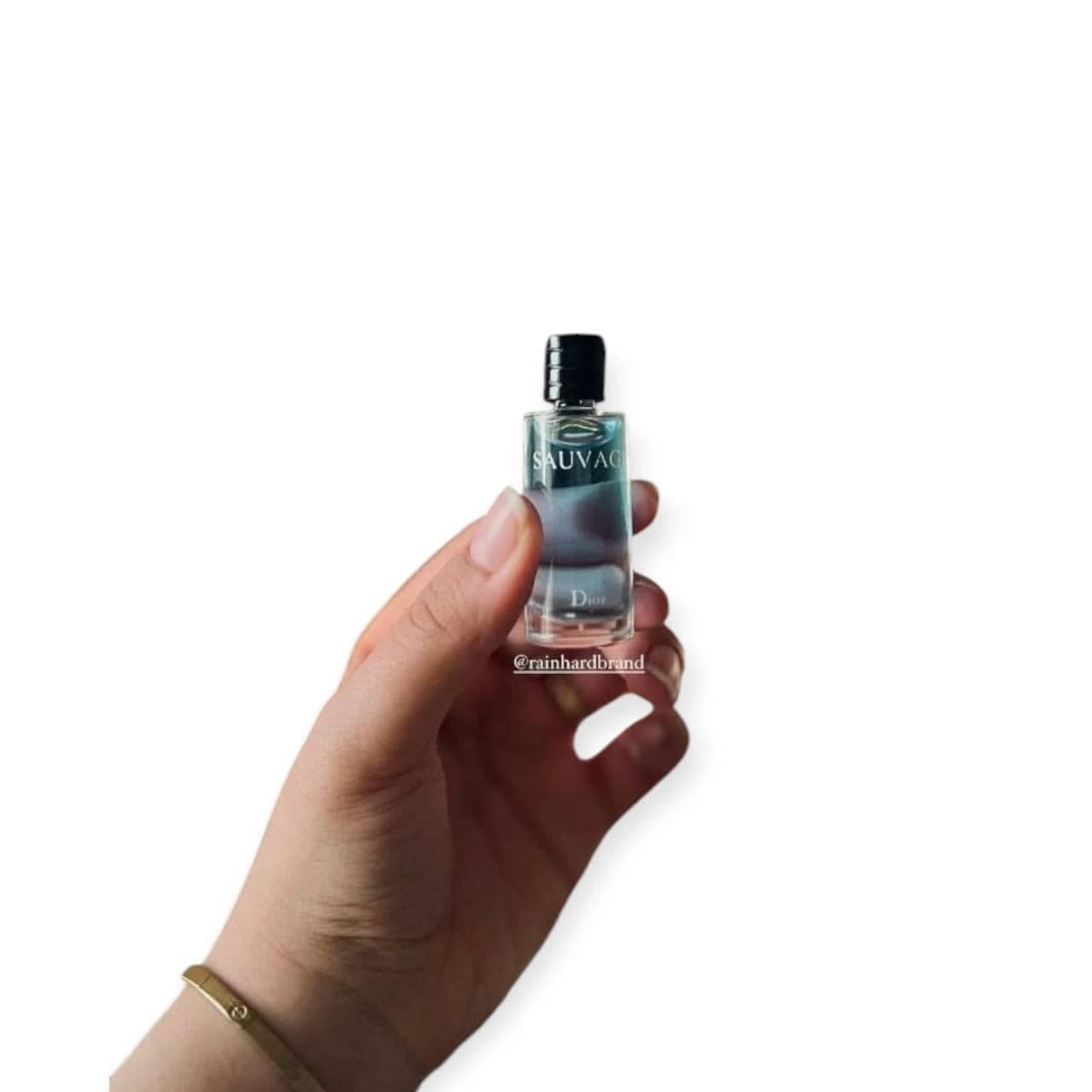عطر خالص سوپر مینیاتوری ساواج رین هارد RAINHARD مدل Sauvage حجم 8 میل