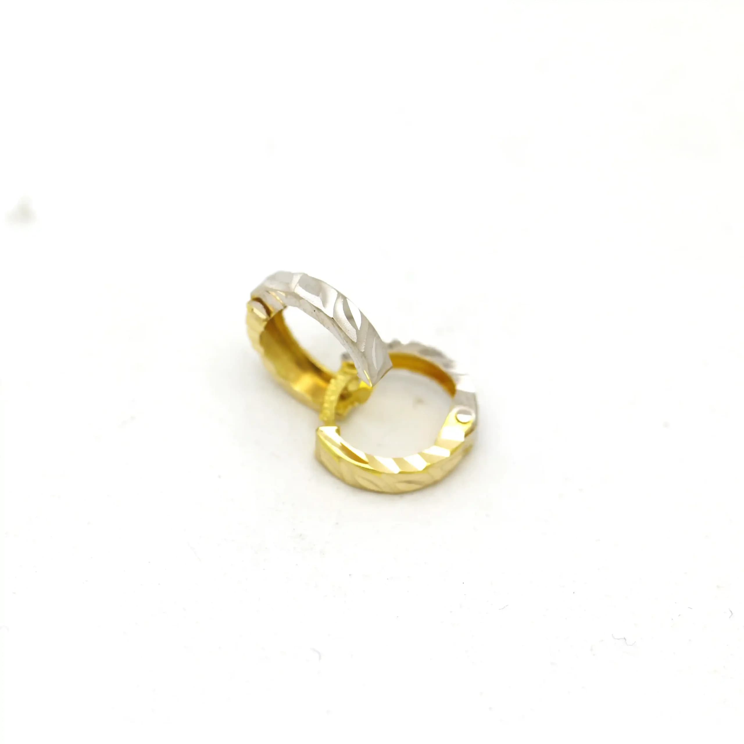 گوشواره طلا تراش حلقه ای امگا 855 — تصویر ۲