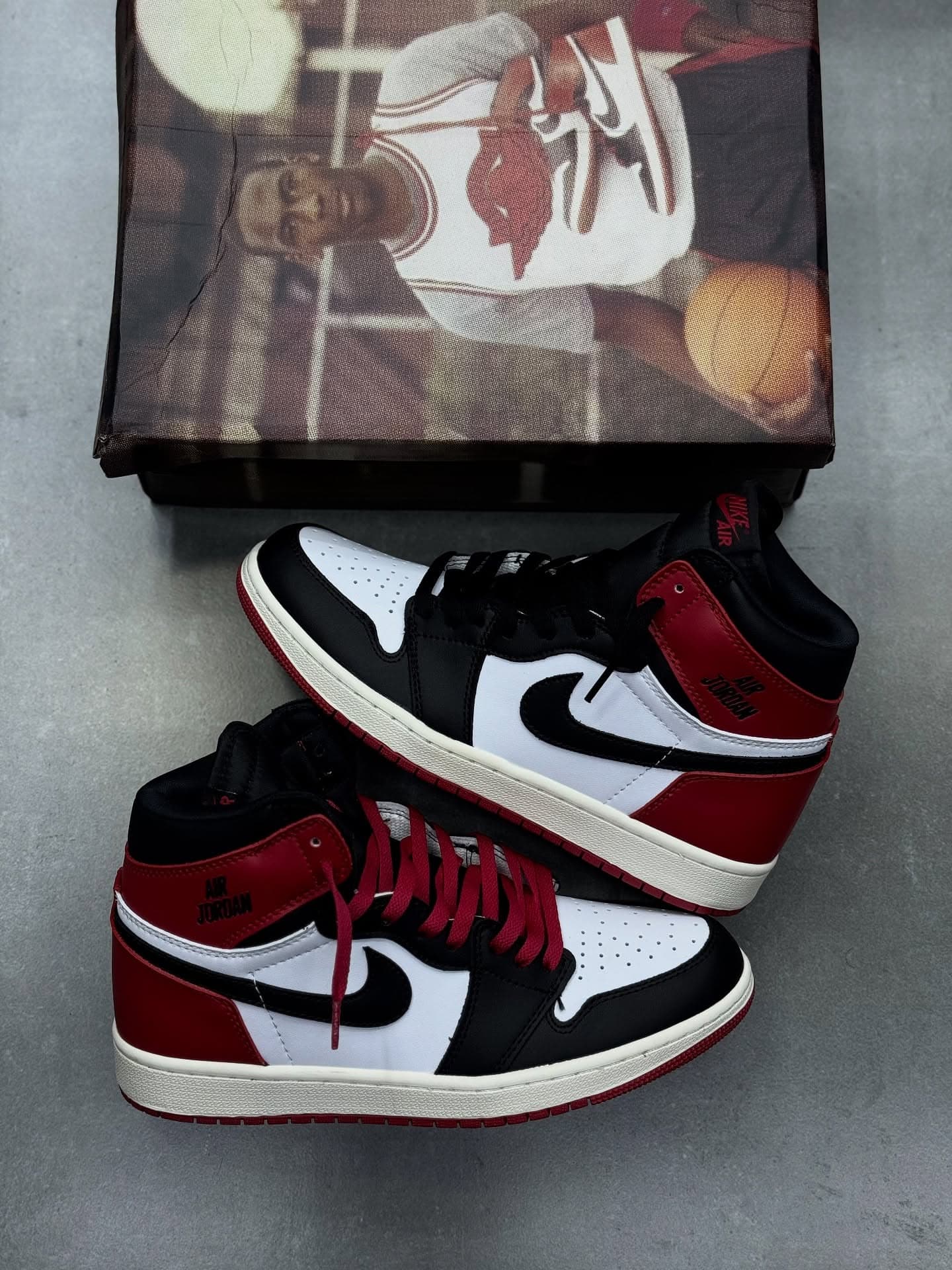 کفش کتونی مردانه نایک ایر جردن 1 Jordan 1 Black Toe Reimagined