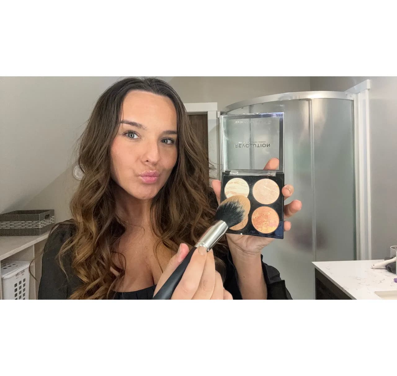 پالت رژ گونه رولوشن Cheek Kit — تصویر ۵