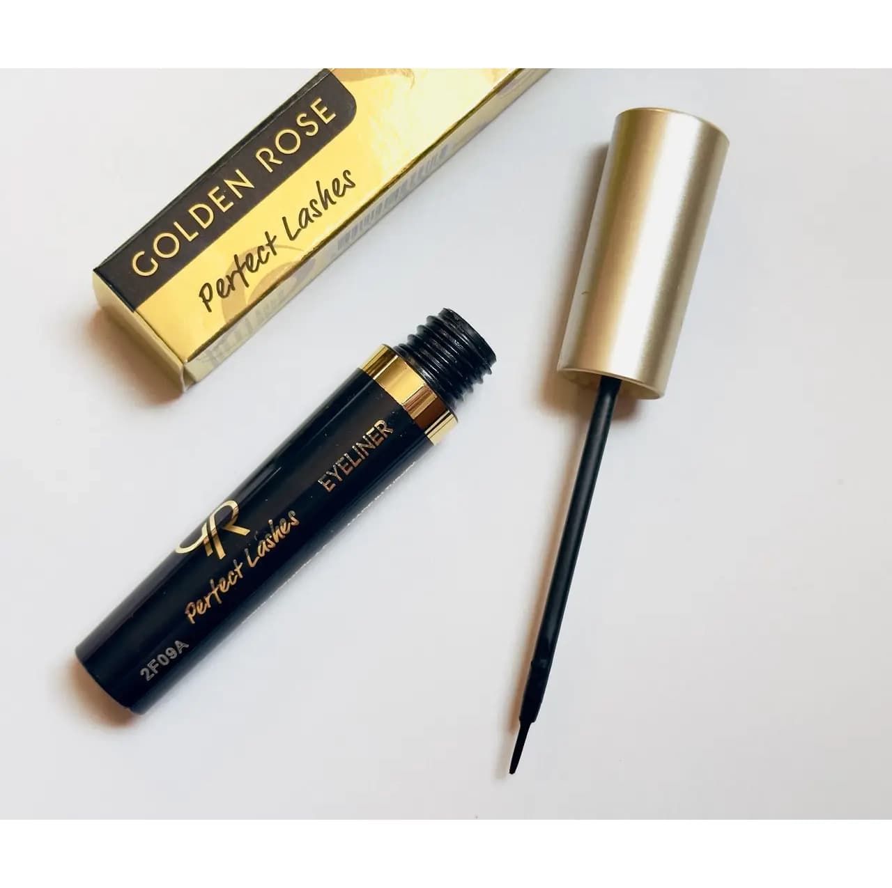 خط چشم گلدن رز Perfect Lashes — تصویر ۶