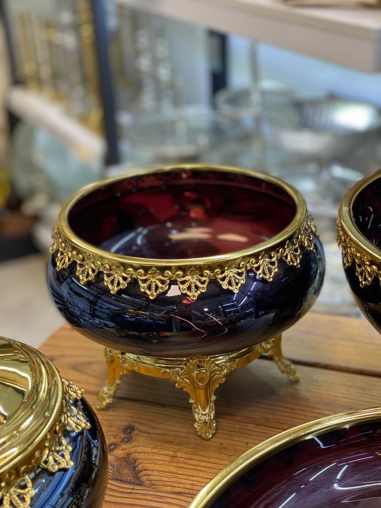 سرویس پذیرایی شاهی — تصویر ۳