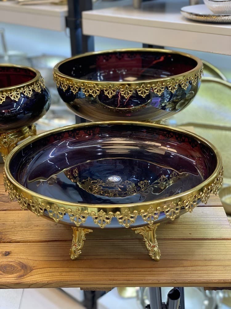 سرویس پذیرایی شاهی — تصویر ۲