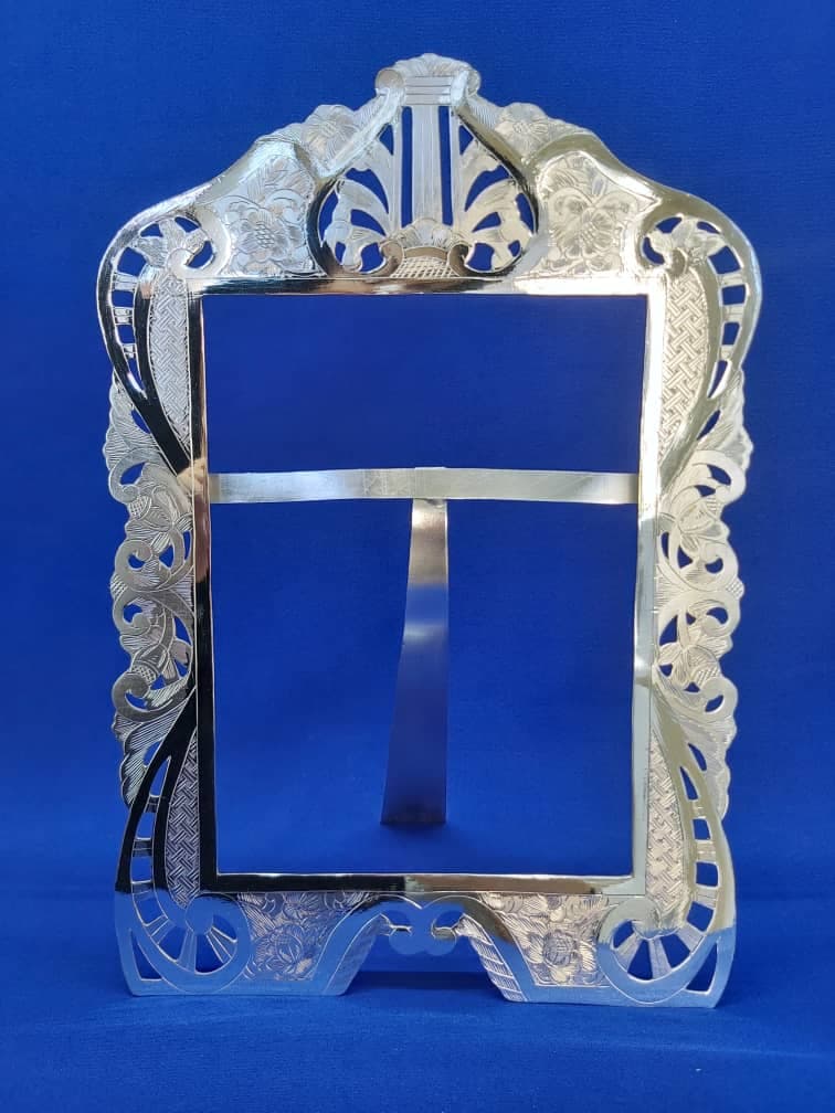قاب عکس تاجدار کد 655
