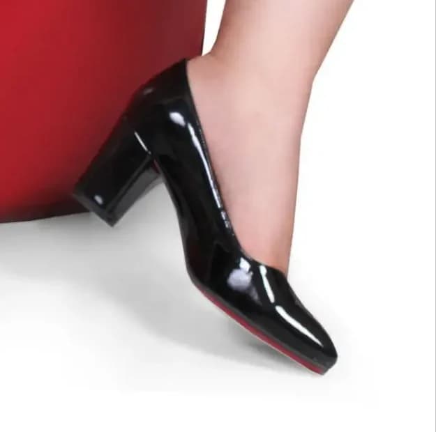 کفش پاشنه دار ورنی زنانه کد 6138